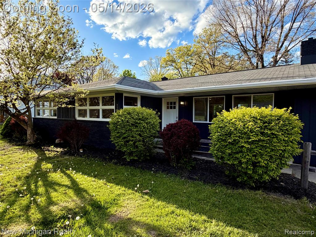 1208 Sorrento Lane, Flint, MI 48507 — Photo 2