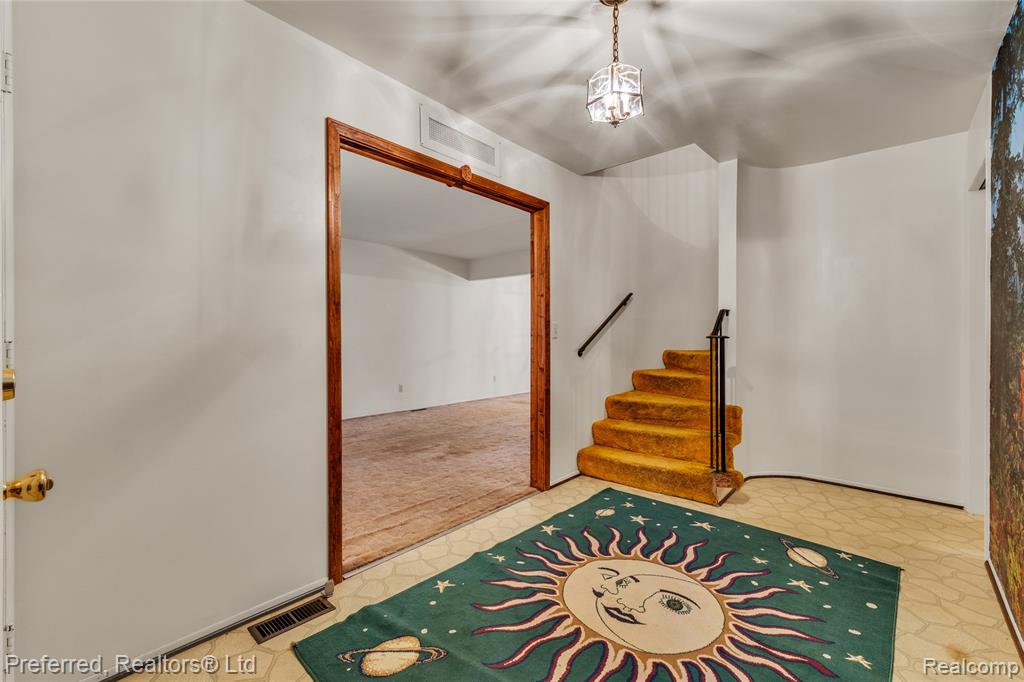 46323 Gainsborough Drive, Canton, MI 48187 — Photo 8