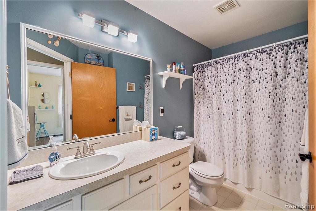 5100 GROVELAND Road, Ortonville, MI 48462 — Photo 17