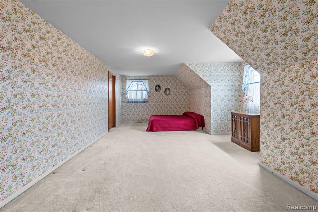 897 Augusta Drive, Rochester Hills, MI 48309 — Photo 38