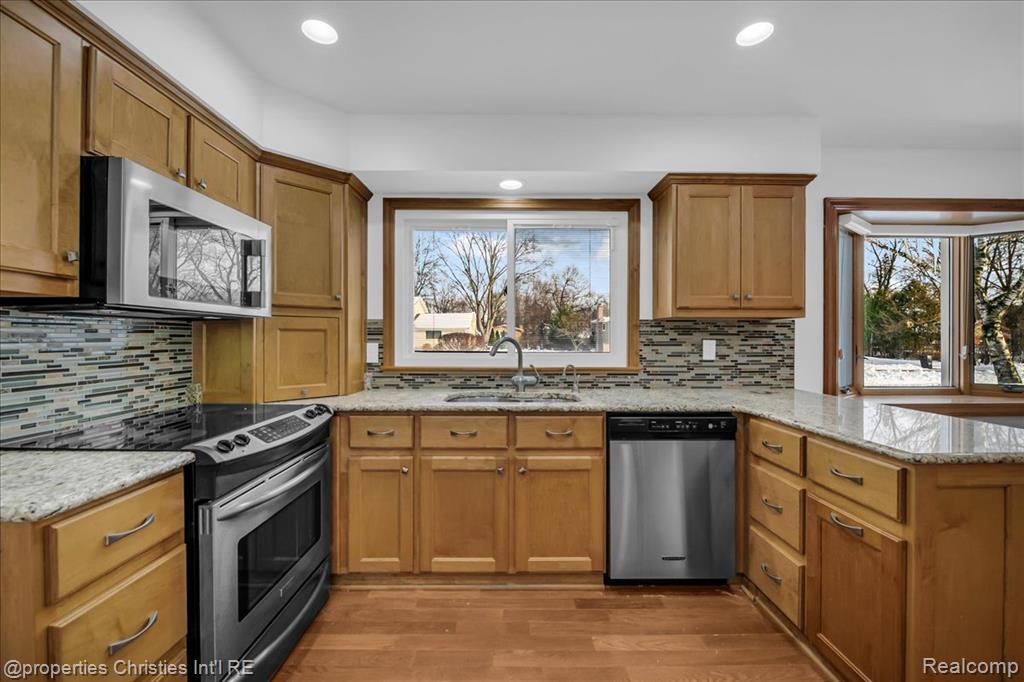 7252 STONEBROOK Road N, West Bloomfield, MI — Photo 12
