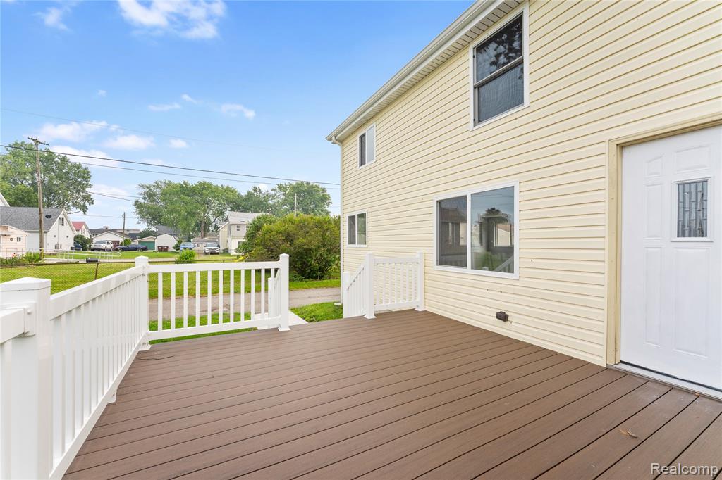 4354 S 5th Street, Luna Pier, MI 48157 — Photo 26
