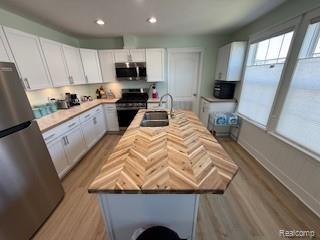 9885 Bellcrest Boulevard, Fenton, MI 48430 — Photo 3