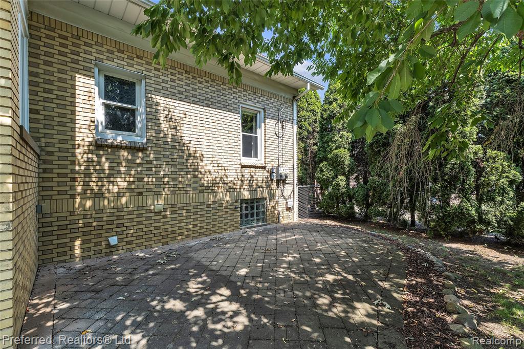 190 Crocker Boulevard, Mount Clemens, MI 48043 — Photo 65
