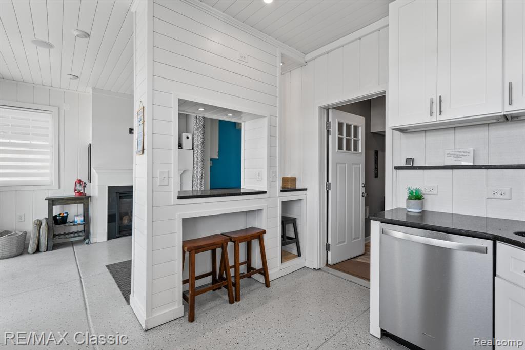 11478 E Shore Drive, Whitmore Lake, MI 48189 — Photo 16