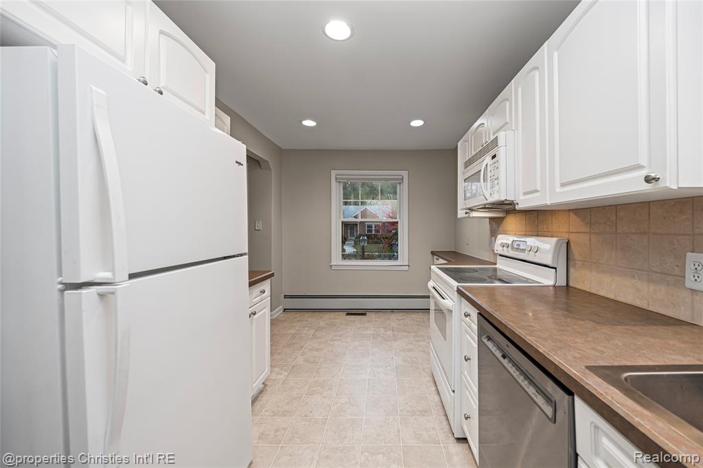 715 N Blair Avenue, Royal Oak, MI 48067 — Photo 24