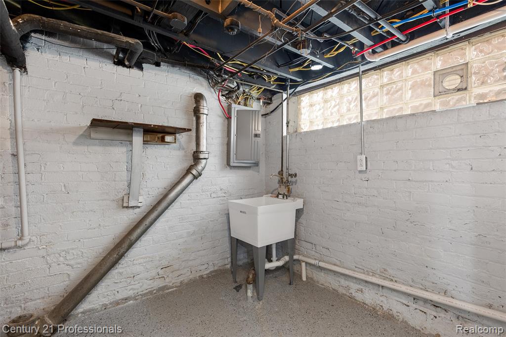 3322 Leslie Street, Detroit, MI 48238 — Photo 31