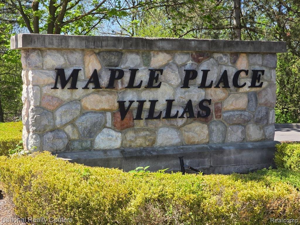 6400 PINECREST, West Bloomfield, MI — Photo 39