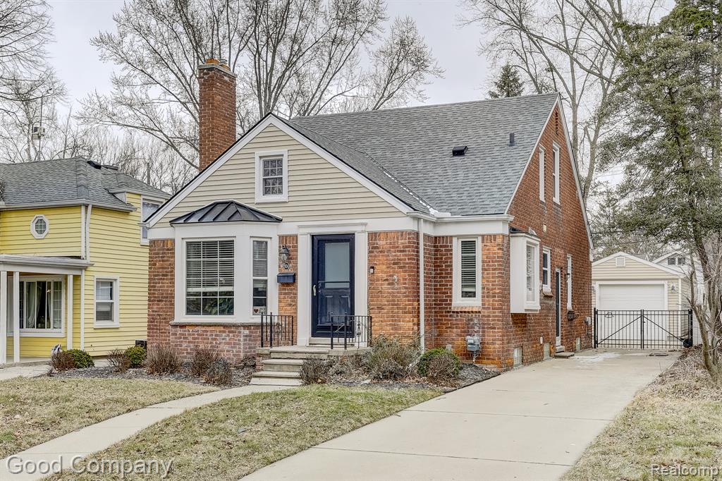 924 Marywood Drive, Royal Oak, MI 48067 — front exterior