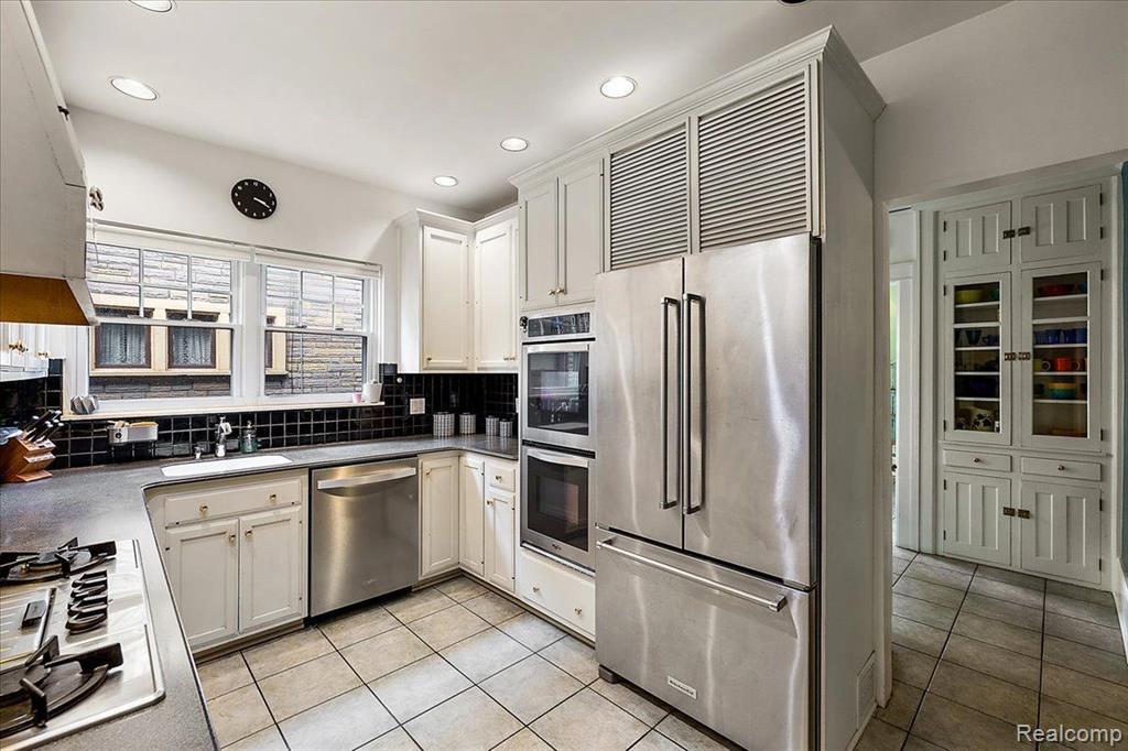 800 Edison Street, Detroit, MI 48202 — Photo 29