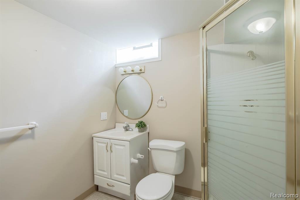 43221 Pointe Drive, 57, Clinton Twp, MI 48038 — Photo 36