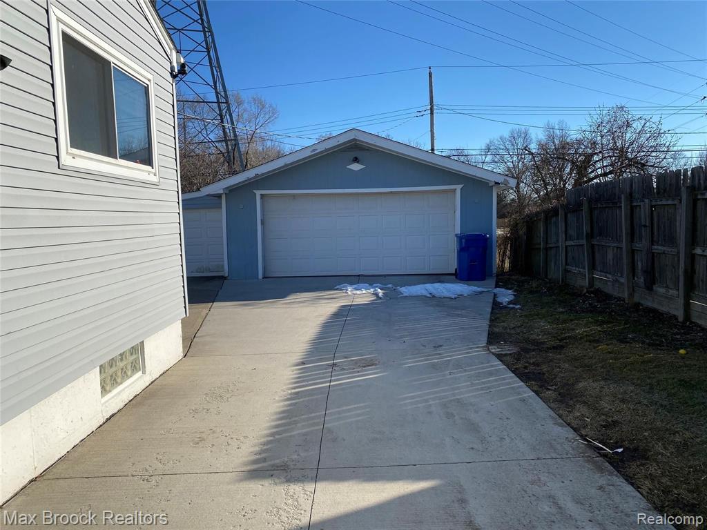 4812 BERWYN Drive, Warren, MI 48092 — Photo 3