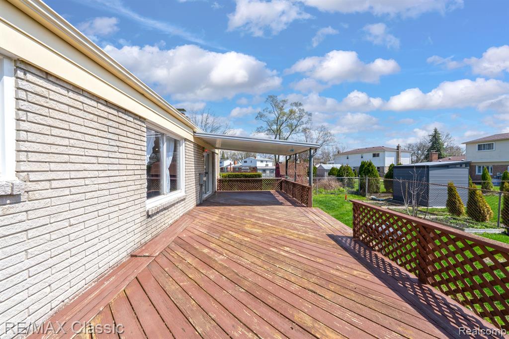 44285 SUFFOLK Court, Canton, MI 48187 — Photo 24