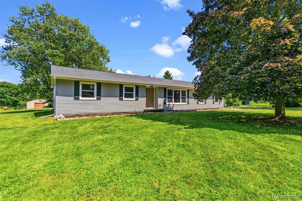 9200 Hickory Ridge Road, Holly, MI 48442 — Photo 2