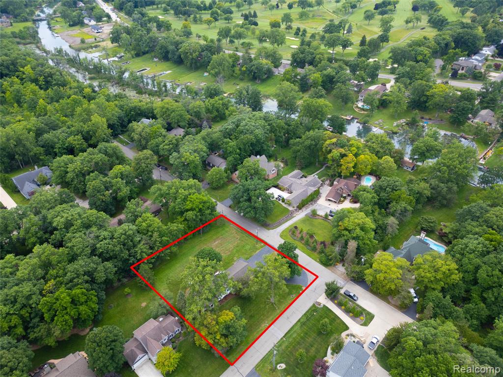 8695 Stout Avenue, Grosse Ile, MI 48138 — Photo 56