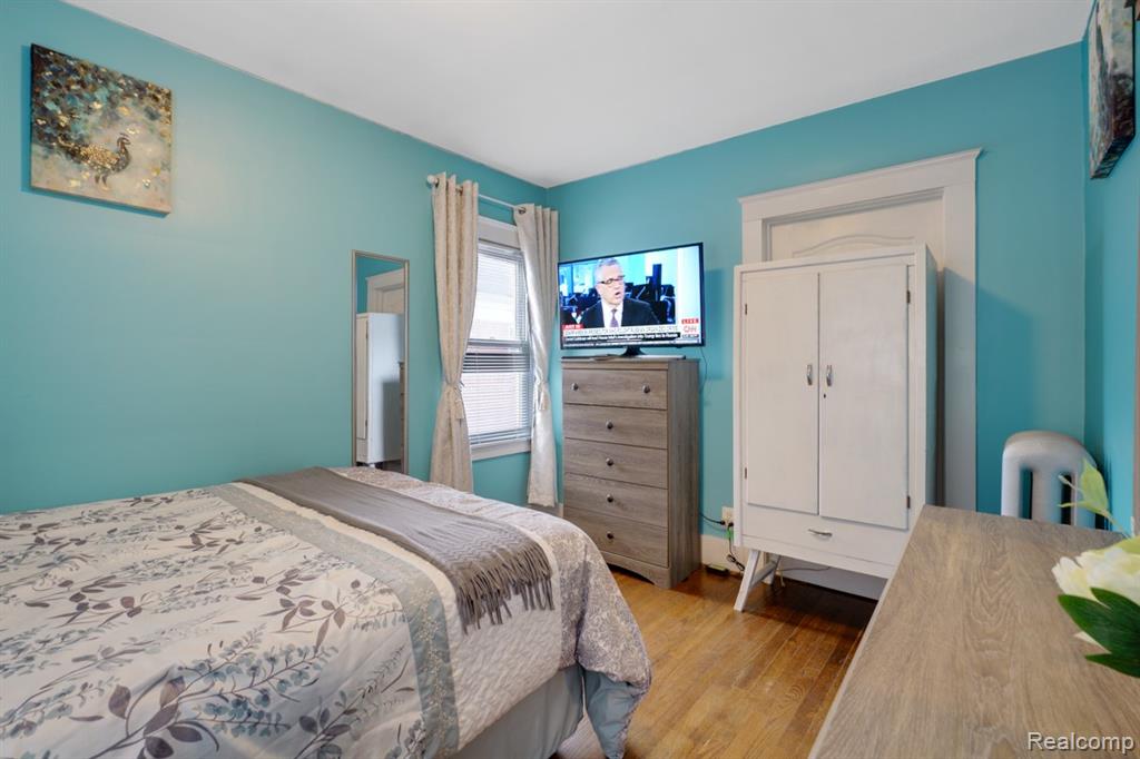 832 Pinecrest Drive E, Fenton, MI 48220 — Photo 14
