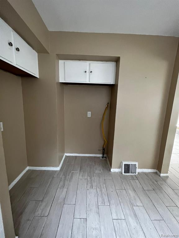 8260 COYLE Street, Detroit, MI 48228 — Photo 9