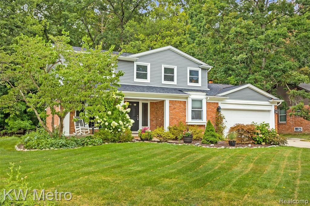 635 Timberline Drive, Rochester Hills, MI 48309 — Photo 2