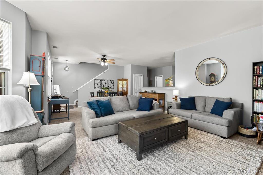 769 ABBINGTON Court, Howell, MI 48843 — Photo 3