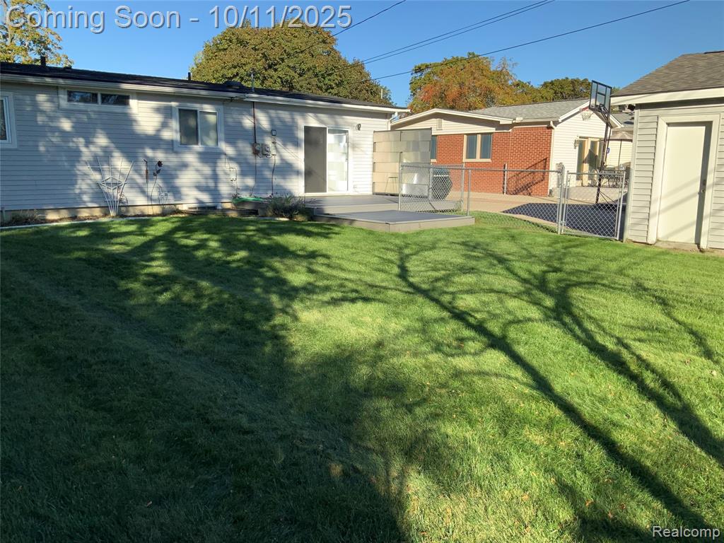 9130 E Bassett Court, Livonia, MI 48150 — Photo 51