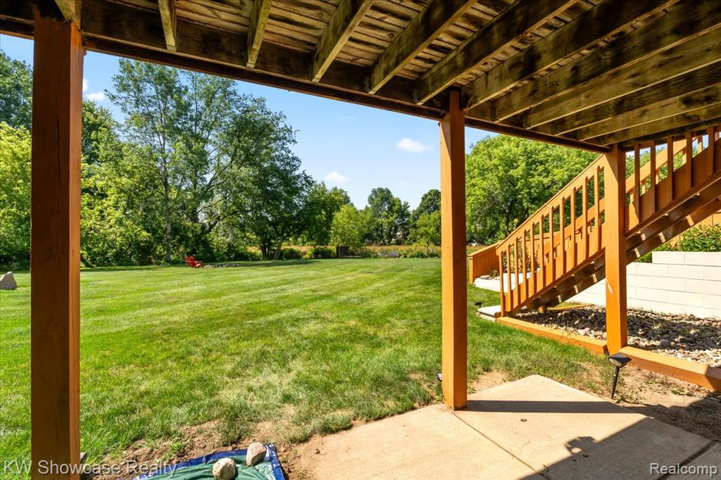 5037 Scheuners Way, Howell, MI 48843 — Photo 9