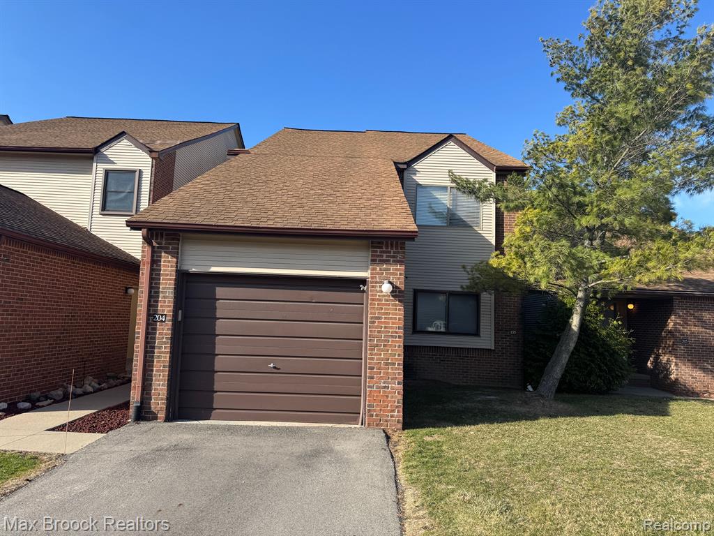 6620 RIDGEFIELD Circle, 204, West Bloomfield, MI — Photo 2