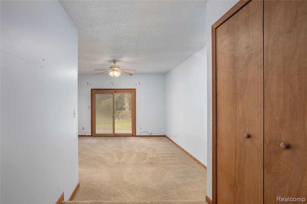 15800 Park Lane, Plymouth, MI 48170 — Photo 17