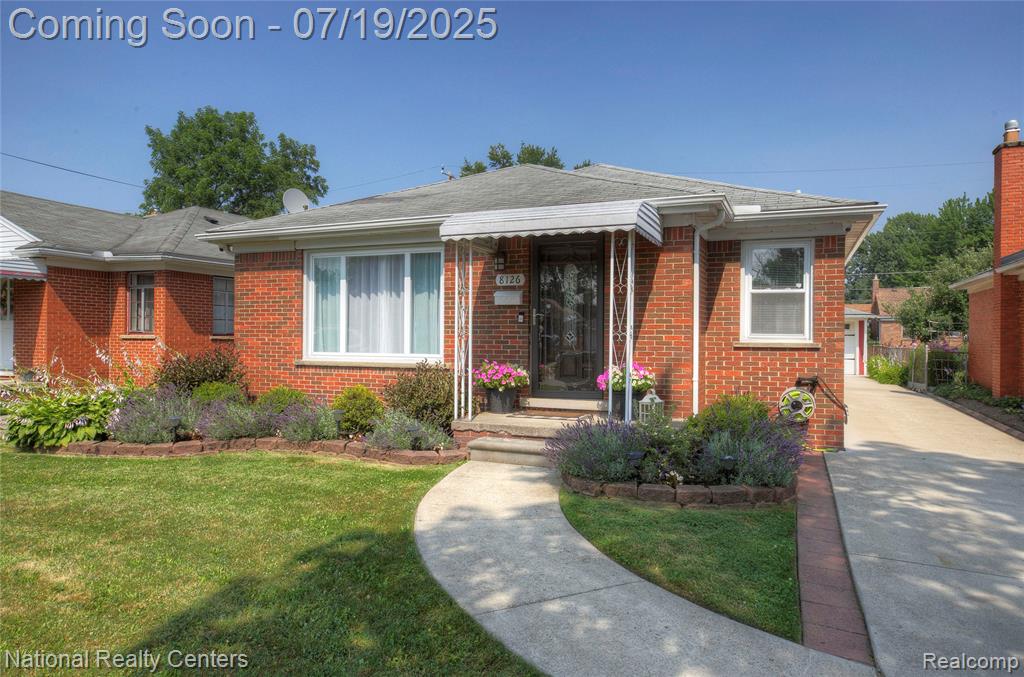 8126 Dale Street, Dearborn Heights, MI 48127 — Photo 2