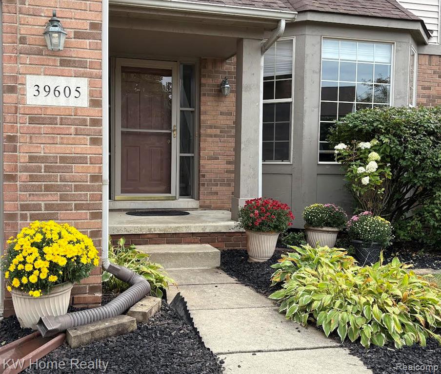 39605 Dorchester Circle, Canton, MI 48188 — Photo 3