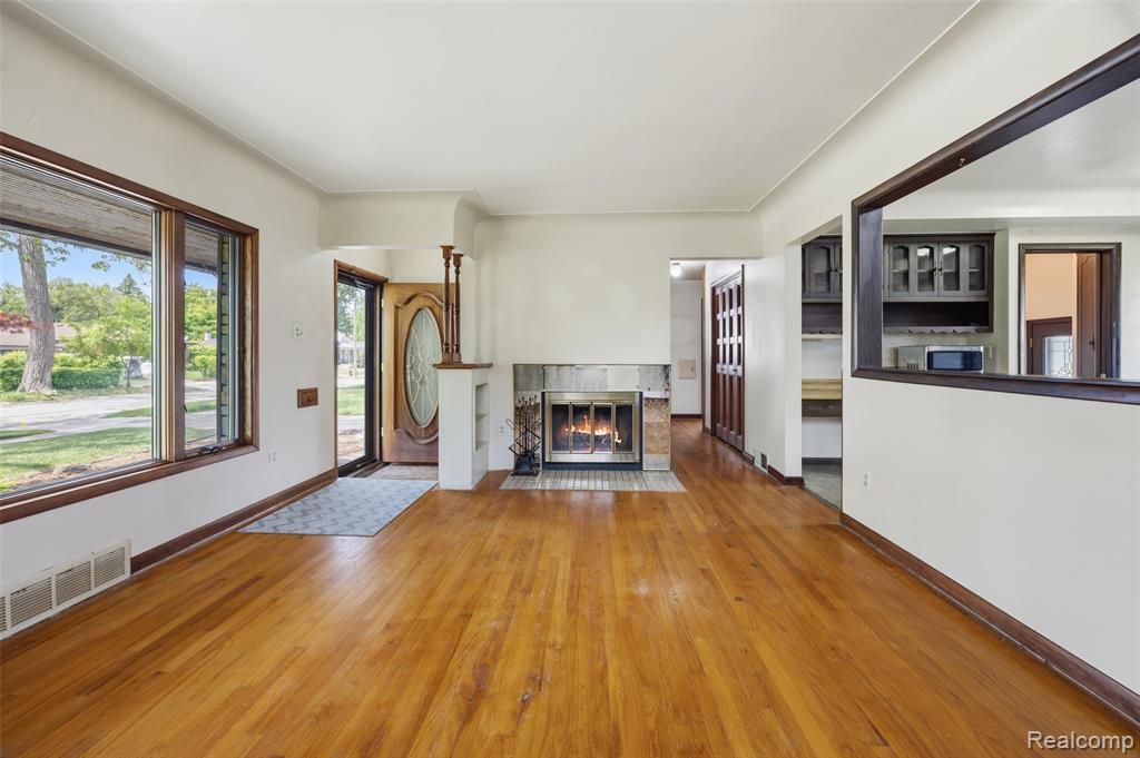 6532 Rockdale Street, Dearborn Heights, MI 48127 — Photo 10