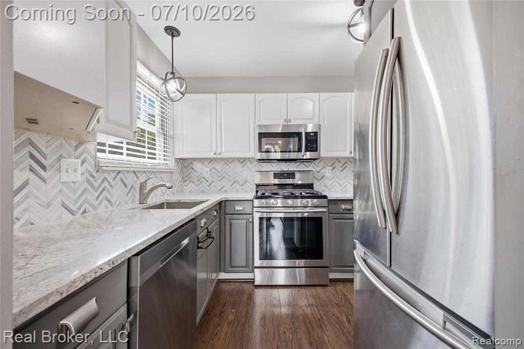 40424 Newport Drive, 73, Plymouth, MI 48170 — Photo 8