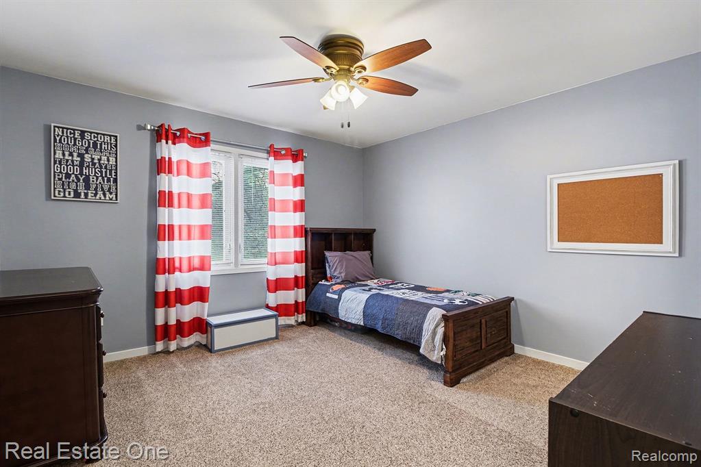 4813 Pickford Drive, Troy, MI 48085 — Photo 20