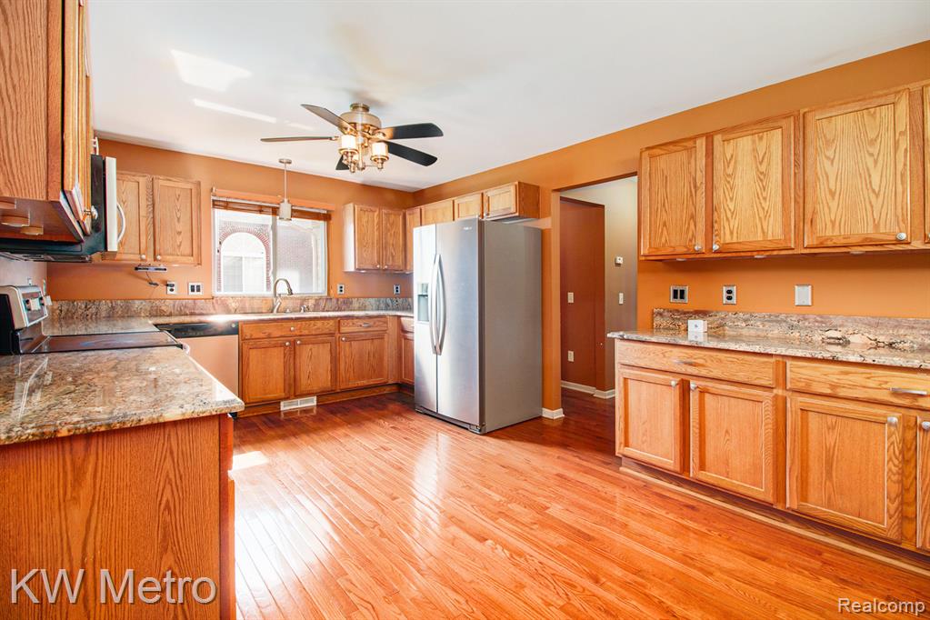 19298 Mitchell Street, Rockwood, MI — Photo 15
