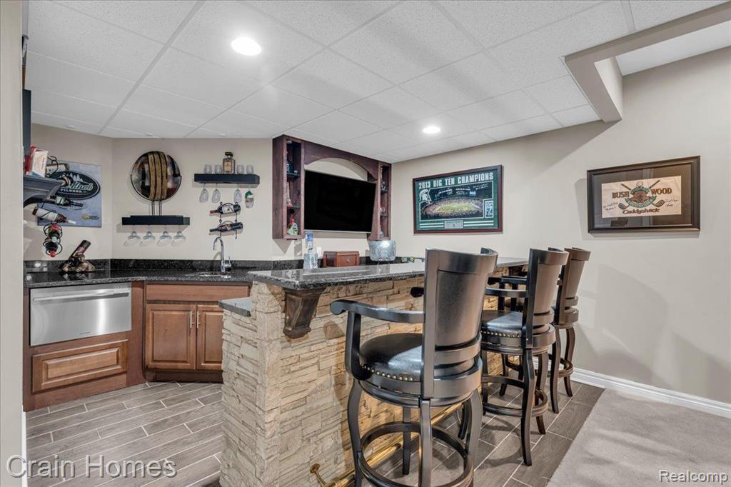 5808 KNOB HILL Circle, Clarkston, MI 48348 — Photo 24