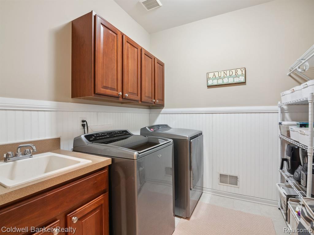 49594 COURTYARD Lane, Canton, MI 48188 — Photo 16