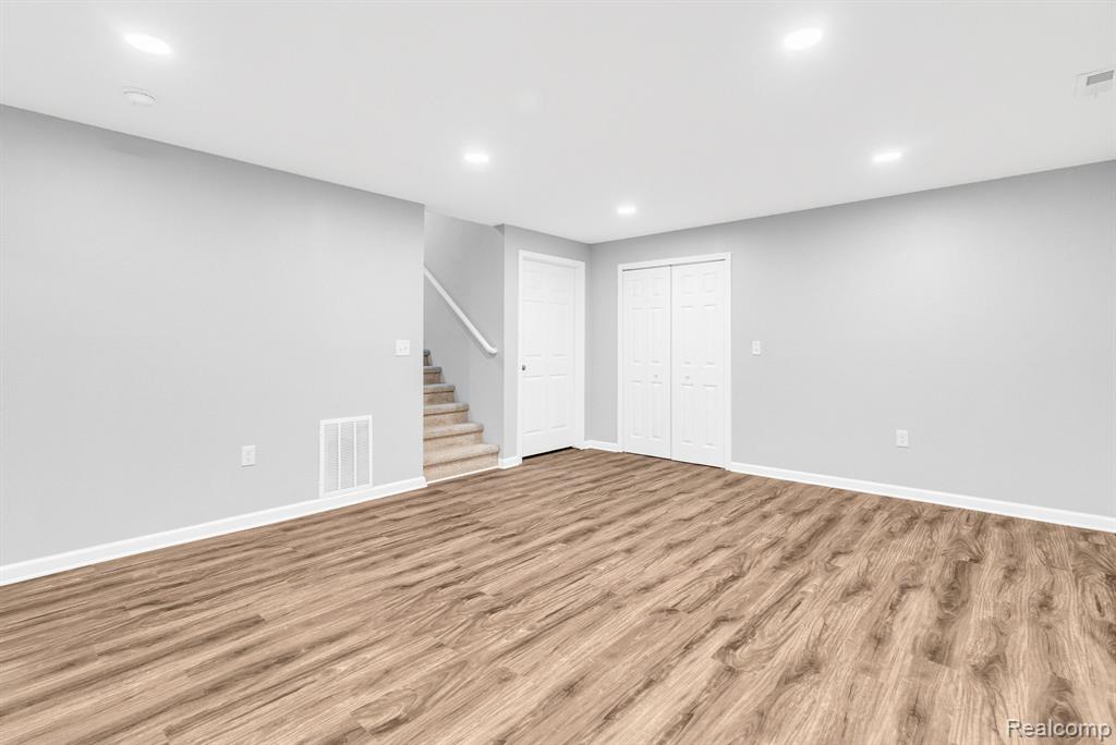 7019 Marigold Court, Grand Blanc, MI 48439 — Photo 35
