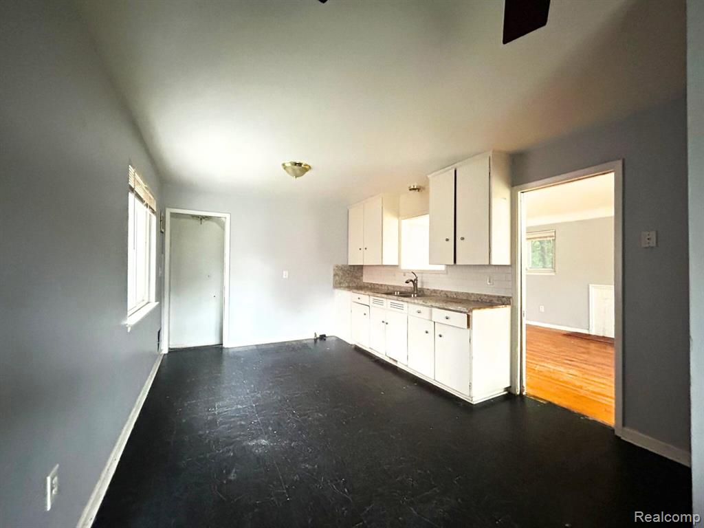 19977 Cushing Street, Detroit, MI 48205 — Photo 11