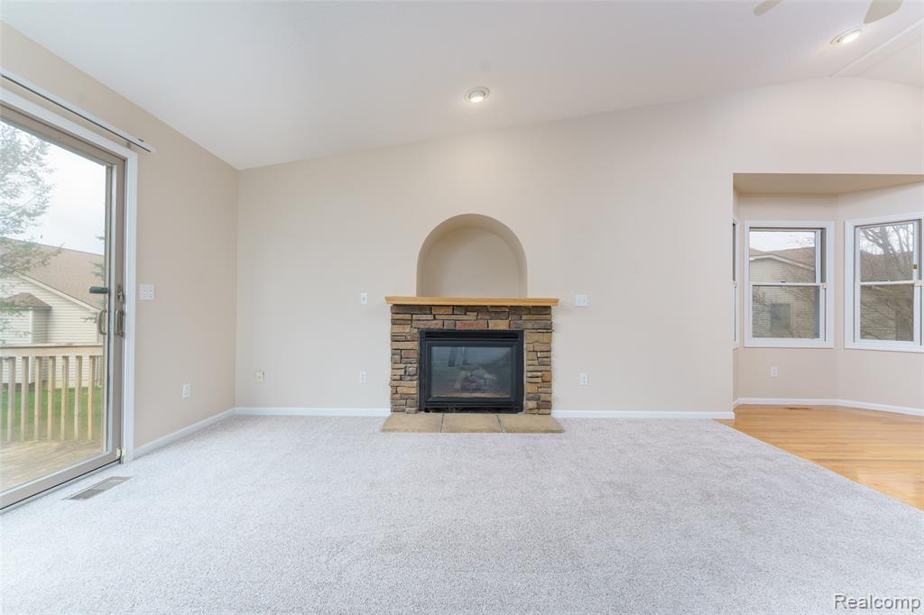 216 Canterbury Court, Linden, MI 48451 — Photo 9