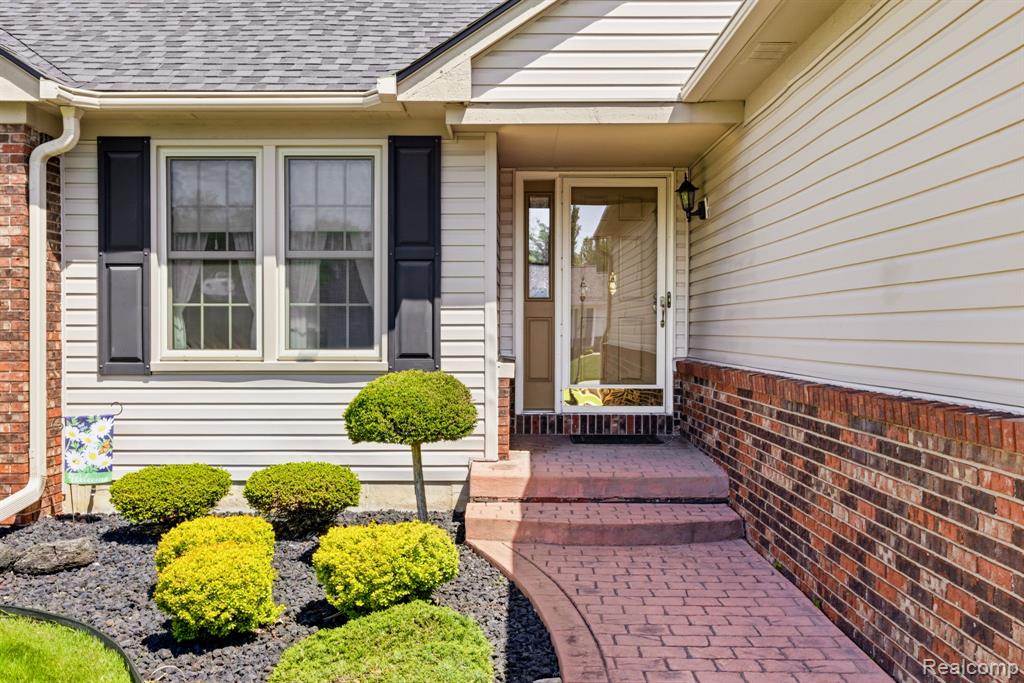1620 S Delano Street, Marysville, MI 48079 — Photo 3