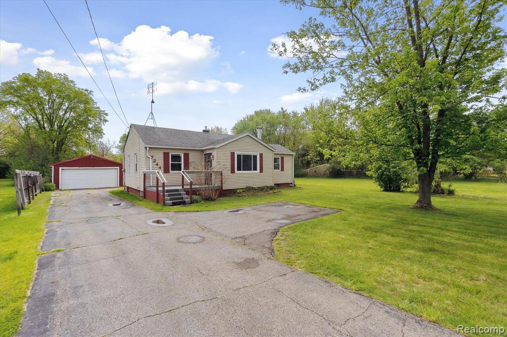 7244 Neff Road, Mount Morris, MI 48458 — Photo 3