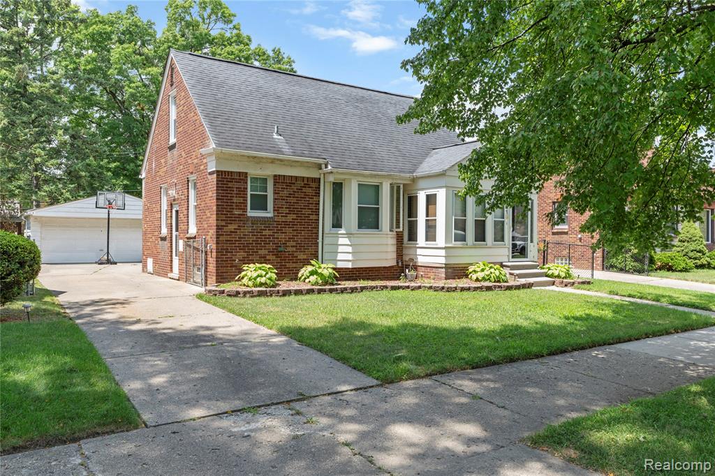 9615 W Parkway Street, Redford, MI 48239 — Photo 3