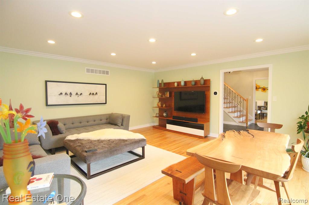 6749 ALDERLEY Way, West Bloomfield, MI — Photo 14