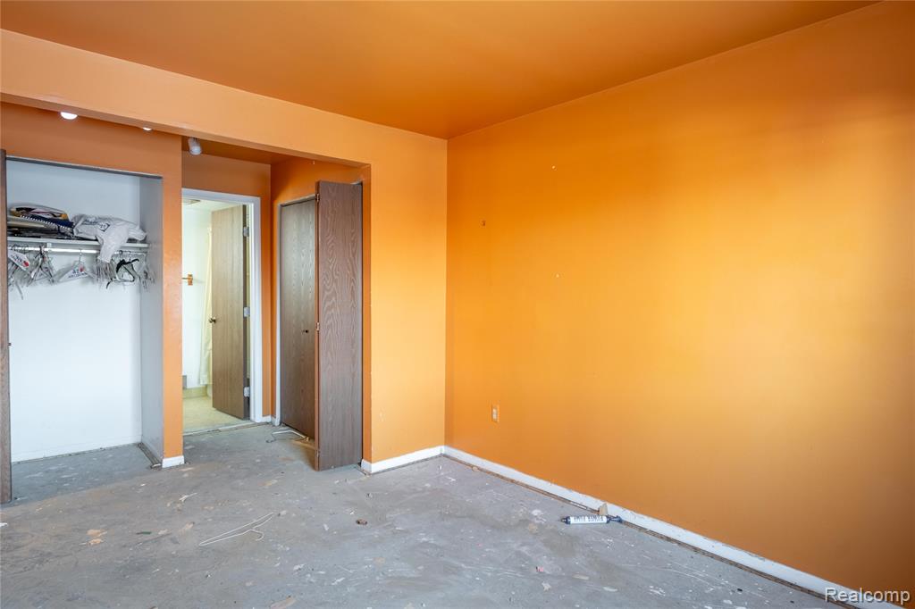 1476 W Chateau Vert Street, Ypsilanti, MI 48197 — Photo 17