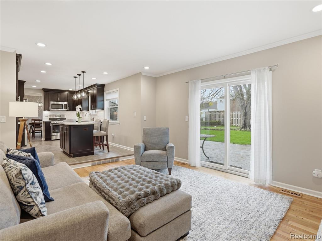 42902 Saxony Road, Canton, MI 48187 — Photo 24