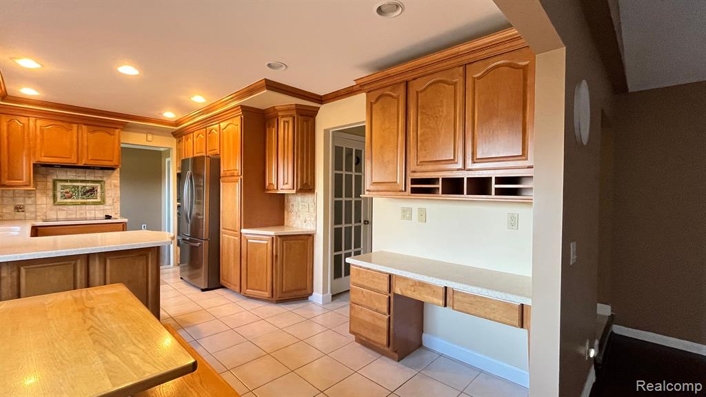 2852 MAYFAIR Drive, Troy, MI 48084 — Photo 15