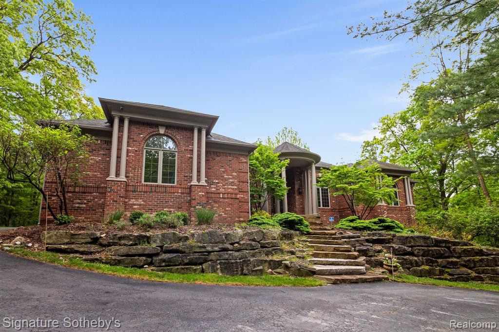 3967 Harmony Hills Drive, Oxford, MI 48370 — Photo 2