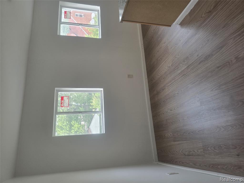 6027 Charles Street, Hamtramck, MI 48212 — Photo 2