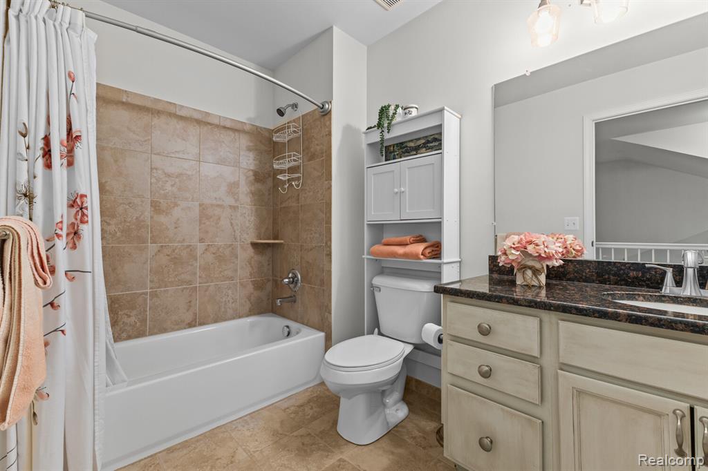 3333 Grove Lane, Auburn Hills, MI 48326 — Photo 28