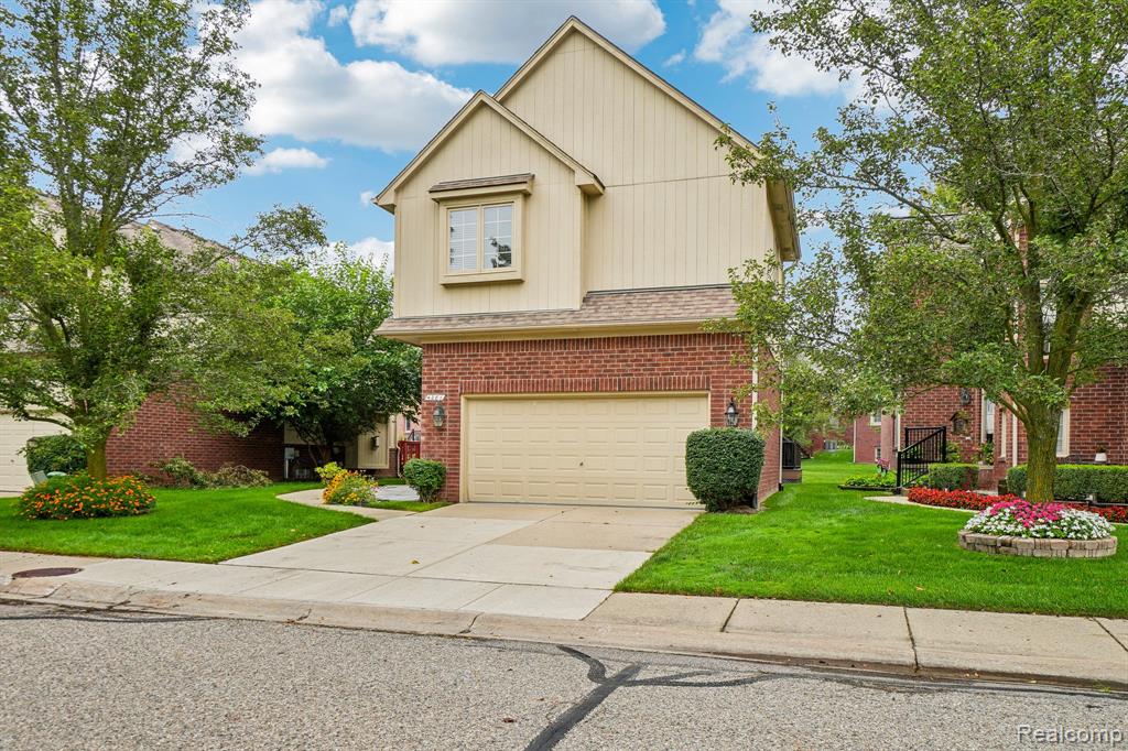 4281 Summer Place, 68, Shelby Twp, MI 48316 — Photo 2