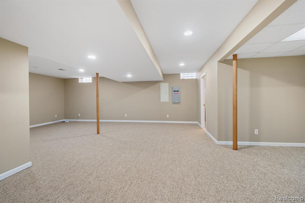 5150 N Milford Road, Highland, MI 48356 — Photo 30